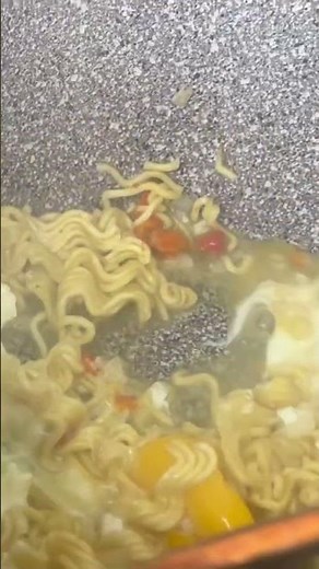 Simple recipe of cook Indomie