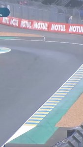 80K views · 3.4K reactions | Incroyable rebondissement dans la course à 1H de la fin !!! En tête de la course, @romanramos40 perd la @kwt_japan #11 dans le virage du raccordement ! La #7 du YART Yamaha passe en tête de la course. #24hMotos #fimewc | 24 Heures Motos | Facebook