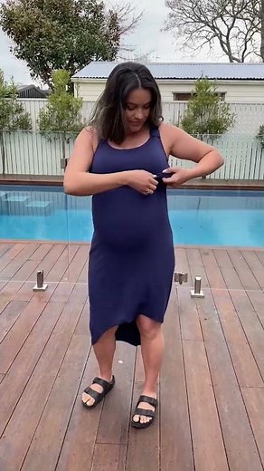 Super Comfy Maternity Dress (which you can wear for Breastfeeding Too)