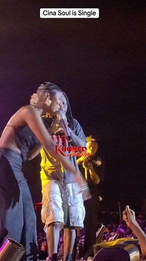 Stonebwoy and Cina Soul shared an exciting moment on stage at the Anloga Hogbetsotso Festival Jams, where Stonebwoy revealed that Cina Soul is single, sparking cheers from fans. Their lively performance became one of the night’s most memorable highlights. @stonebwoy @cina_soul #fyp #foryou #reels #trending #instagram #ghana #trendingreels #instagram #music | Khoded Media