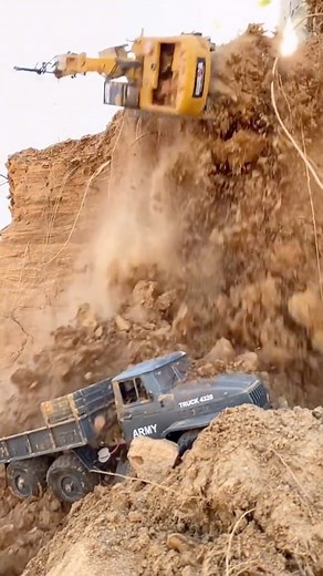 1.6M views · 4.6K reactions | Crazy 浪 #dolcegabbana #kellybar #madeinnigeria #production #construction #life #workout #lifestyle #project #Amazing #foryouシ #challenge #unicorn #machine #reelschallenge #fb #fbreels #reelsfacebook | Peter Drilling | Facebook