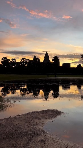 Angkor Wat sunset is a popular attraction for tourists and locals alike, who flock to the best viewpoints to witness the sky changing colors over the majestic structures. Go There from Siem Reap to Angkor Wat 🕶 Easy Tuk-Tuk: 13 min 🏍 Motorbike: 12 min 🚴‍♂️ Bicycle: 37 min 🚶‍♂️ Jog: 1 hr 9 min 💚 Reposted from @anna_e_paolo_passiontravel (via Instagram) 🎯 Tag @siemreapnet to be featured #angkorwatsunset #Cambodia #temple #beauty #photography #bucketlist | Siemreap.net