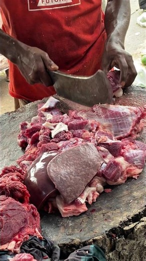 Professional Butcher's Knife Skills"🥩🔪#ButcherSkills #KnifeSkills #MeatCutting