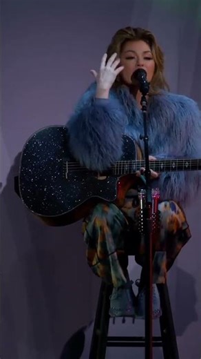 You're Still The One with Chris Martin ‪@coldplay‬ 💞 #shorts #stilltheone