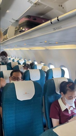 桃園機場飛河內越南航空a321艙內實景Interior view of Vietnam Airlines A321 flight from Taoyuan Airport to Hanoi