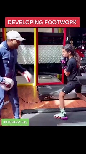 Developing good footwork #jackintotheinterface #interfacetv #boxing #footwork
