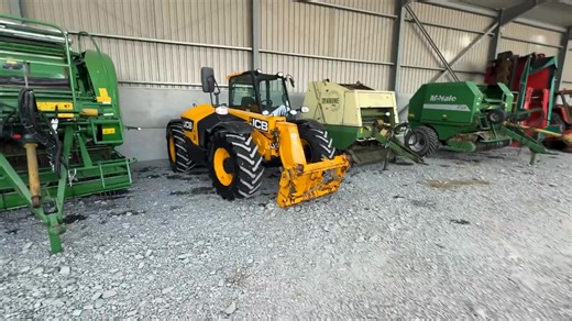 7.2K views · 33 reactions | 2017 JCB 526/56 AgriPlus Teleporter ⏰4100 Hours From New ◾Jcb Q-Fit Headstock With 3rd Service ◾Rear Hitch ◾460/70R24 Tyres (90% All Round) ◾Comes Complete With Pallet Forks Price: €55000+Vat  Aaron - 086 835 5206 / 049 854 4353 Finance & Nationwide Delivery Can Be Arranged | Clarke Machinery Ltd | Facebook