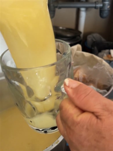 Discovering Api Con Pastel in Cochabamba, Bolivia