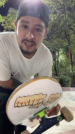 Ythan Hernandez | Acompáñame a romperme la mauser, jajaja. Hoy es día internacional de mi deporte favorito… el skateboard . Respeta el FLOW con puro... | Instagram