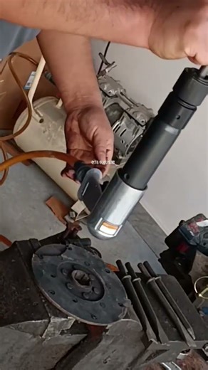 Handheld pneumatic electric impact tool of jack hammer impact driver work heavy machinery #shorts