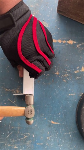 How to install a corner from 3 sides that is sturdy and neat