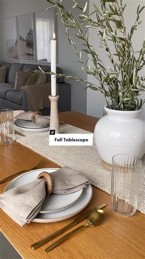 #ad #sponsored The easiest tablescape that practically sets itself! Simple and beautiful and can all be found @JCPenney #AllAtJCP