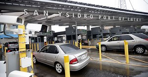 US Keeps Ban On Nonessential Border Crossings To Slow COVID