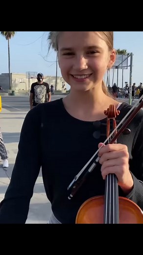 ♥️🌸🌷Believer (Imagine Dragons) - Violin Cover #violin #violon #music #videomusical #streetmusic #streetmusician #trendingsong