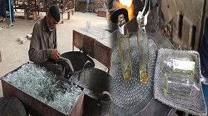 Designing Elegant and Functional Perfume Bottles