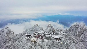 Snow creates winter wonderland in China