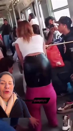 Carmita M on Instagram: "El pantalón que moldea,realza y estiliza tu figura al instante #tips #hogar #lifehacks #fblifestyle #tendencias"