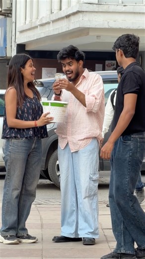 Wait for Twist🤣😂#viral #trending #comedy #pranks #foryou #explore #ytshorts #fyp #pranksterdivya