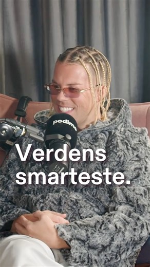 Kevin Lauren er gjest i dagens episode av #ÅpenJournal, og dette er det han ville gjort som statsminister 👔 I tillegg blir det prat om betakaroten - Hva er det, får man finere hud av det, og hvem burde lavere å ta det? Lytt hos Podimo 🩺 Nå får du 3 måneder med lytting til kun 9 kr - Tilbudet finner du via link i bio 🔗 #KatarinaFlatland #HaraldDobloug #Podimo | Podimo