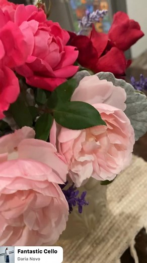 Gorgeous fall roses from my cottage garden! # flowers #fallroses | Woodland and Cottage Gardens