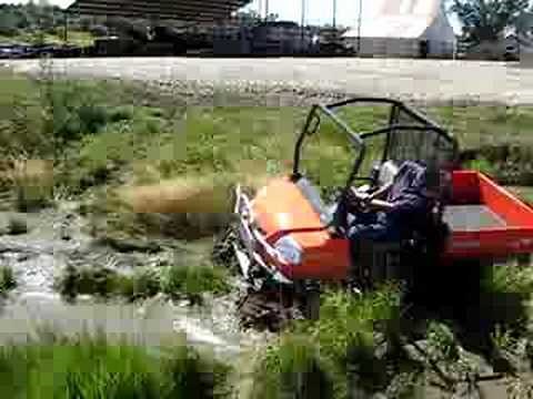 Video of Kubota RTV900 Turbo, With Soucy Tracks up the Creek