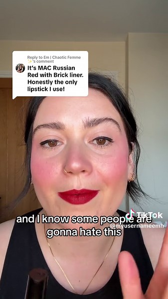Red Lip Makeup Tutorial | Em Chaotic Femme