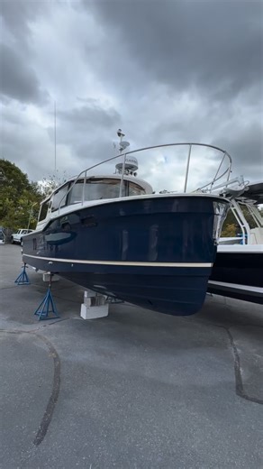 ‼️NEW ARRIVAL‼️ 2026 R-27 Ranger Tug Come check out this perfect boat for your next weekend on the water! This boat is designed for comfort while being able to explore places you never been before. Stop by White Water Marine to see all this boat has to offer! #boats #rangertugs #whitewatermarine #onthewater #saltlife #boatlife | White Water Marine