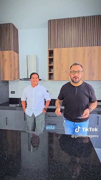 🔑¡Llave en mano! Te entregamos tu casa lista para vivir 🏠, con acabados de primera y diseño a tu medida. ️Cocinas modernas, baños elegantes y espacios amplios ❇️ ✨️¡Imagina y nosotros construimos!✨️ 👉¡Solicita tu cotización hoy mismo! #construccion #casas #acabadosdelujo #hogar #diseñointerior #arquitectura #inmobiliaria #hogarfeliz #vivienda #calidad #exclusividad #realstate #inmobiliariapiura #sevendecasa #viveenpiura #miraflorescountryclub #alameda