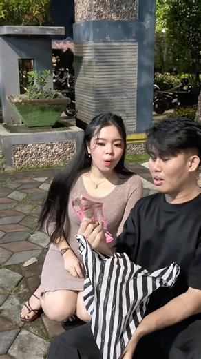 throw money at a beautiful girl