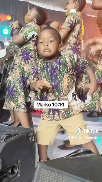 😂😂wape like kwa mtoto akeee ❤️ #🇹🇿 #neemagospelchoir