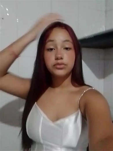 Os vídeos de sof_zoca (@sof_zoca) com som original - ️