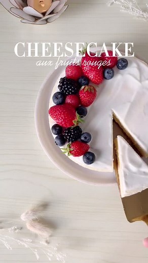 Cheesecake aux fruits rouges 🫐🍓 #pourtoi #fyp #cheesecake #foodtiktok #tiktokacademie #LearnWithMe