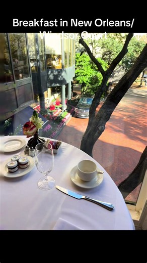 Breakfast Experience at Windsor Court Hotel