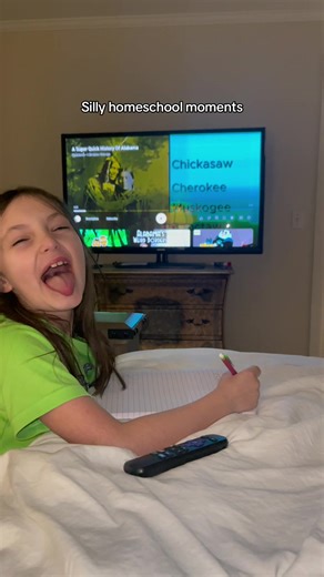 Krash (@kamelia.bowlan)’s videos with Mischeivous - Blake Ernst