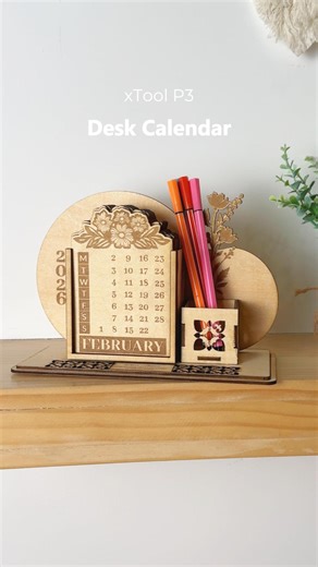xToolOfficial on Instagram: "New year, new desk setup — powered by xTool P3. 📅✨ Laser-cut and engraved with a swappable calendar and built-in pen holder — one small setup, a whole year of order. Clean, practical, and gift-ready. ✏️🎁 👉 Tap the link in bio to see what you can create with xTool P3! #xTool #xToolMade #xToolP3 #LaserCutting #LaserEngraving #DeskSetup #NewYearProjects #WoodCraft #CustomGifts #SmallBusinessTools #makersgonnamake"