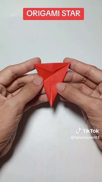 Cómo hacer una estrella de origami fácil
