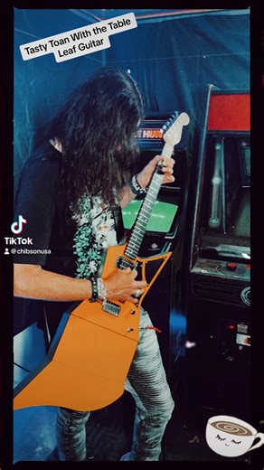 Table Leaf Guitar Extended Solo | Chibson USA