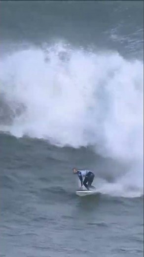 John John Florence Makes The Most Insane Conditions Look Manageable w/ This 9.63 at 2019 Bells Beach