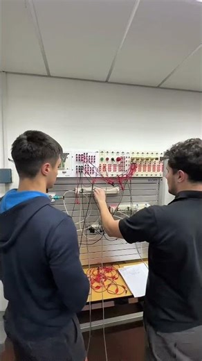 Cursos Hidráulica Básica / Intro a la Neumática y Componentes / Automatización Electroneumática Ind.