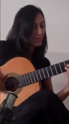 N°4 TOP TEN MUJERES GUITARRISTAS FLAMENCAS. MARTA ROBLES