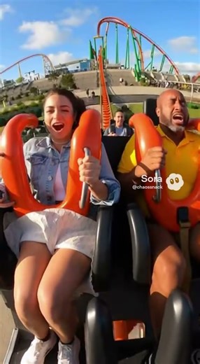🎢🌬️👨‍🦲Front Row Chaos: Skirt vs Wig at 120 km/h #bald #rollercoaster