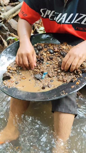 Hunting crystals blue #gemstones | Muhammad Krista