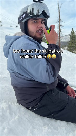 bro we just got here and we acting a fool already😭 @abel montes #Snowboarding #skipatrol #skiresort