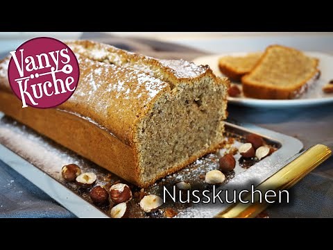 Thermomix® Nusskuchen (schnell, einfach und super saftig!)