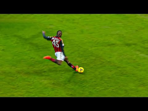 Mario Balotelli goals but they get increasingly more insane