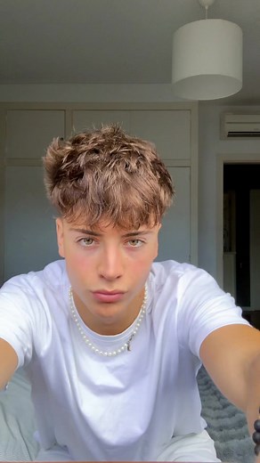 Apolo Ribera: Fotos y Estilo Único