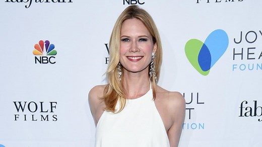 Stephanie March Marries Dan Benton 2 Years After Bobby Flay Divorce