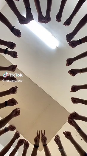 Creative Hand Gestures: A Visual Exploration