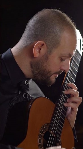 Debussy’s masterpiece “Clair de lune” on guitar! Arrangement available on my website. Please enjoy!
