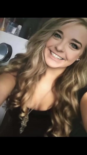 em 💜 #emmawalker #emmawalkercase #emmajanewalker